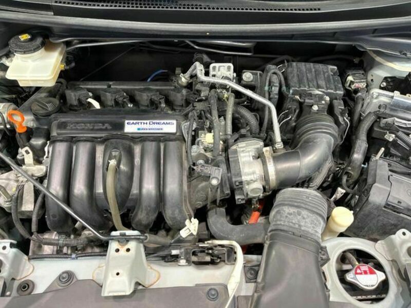 FIT HYBRID