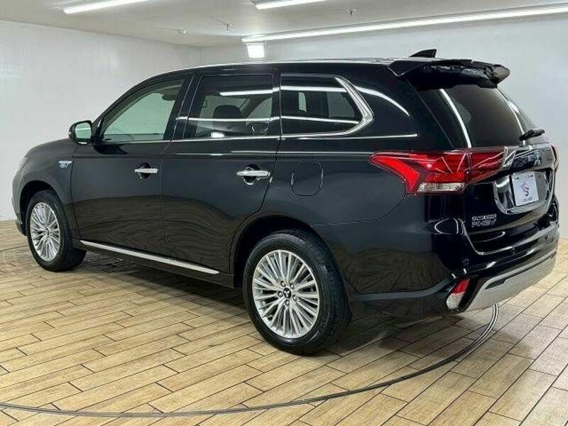 OUTLANDER PHEV