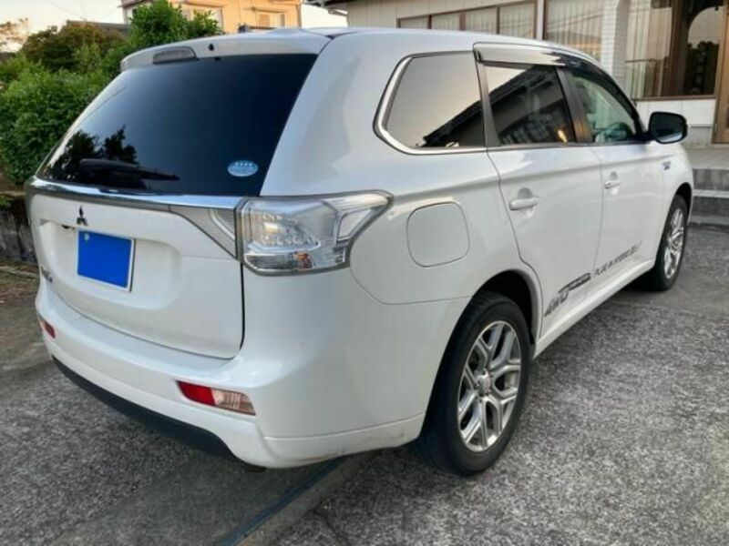 OUTLANDER PHEV