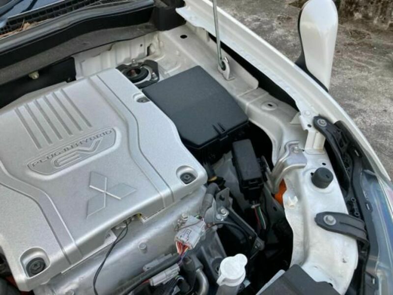 OUTLANDER PHEV