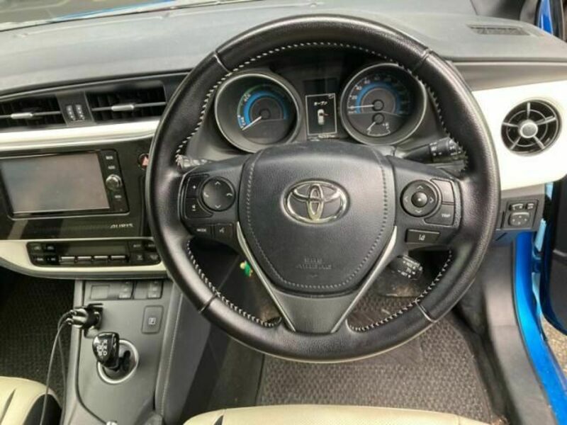 AURIS HYBRID
