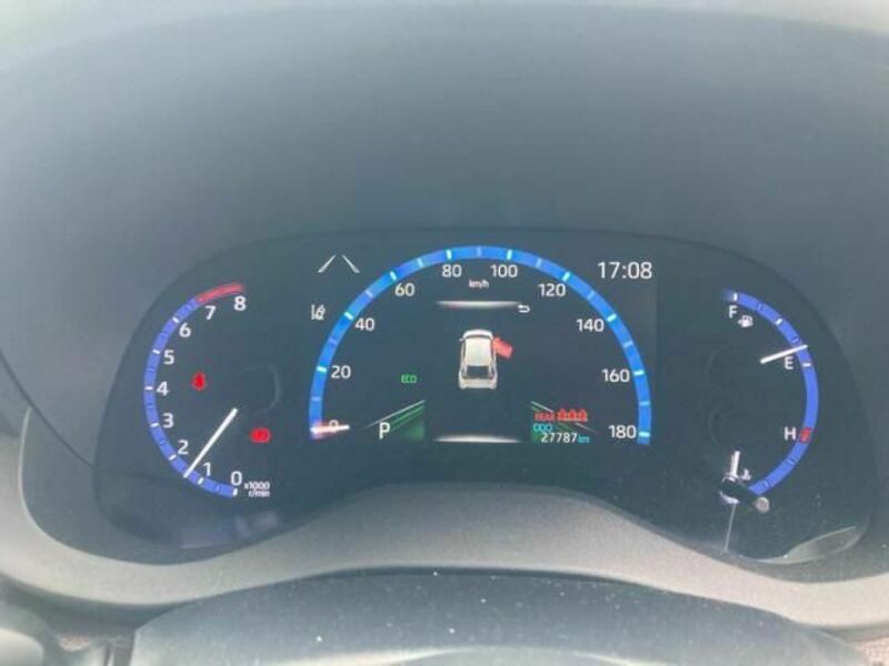 YARIS CROSS