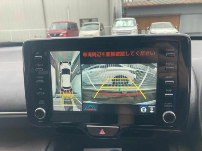 YARIS CROSS