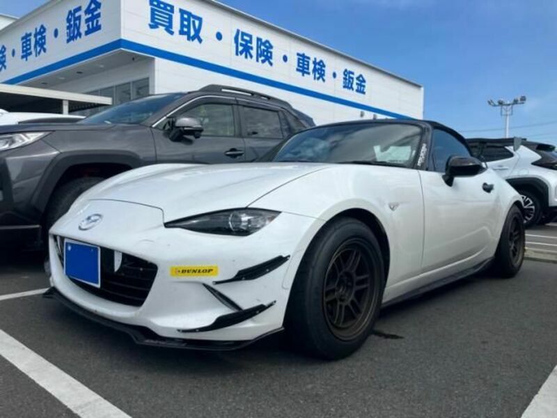 ROADSTER