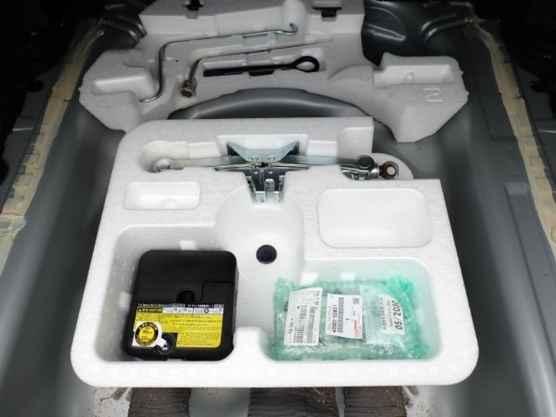 COROLLA AXIO