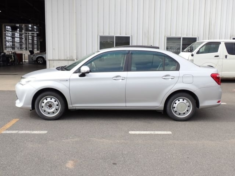 COROLLA AXIO