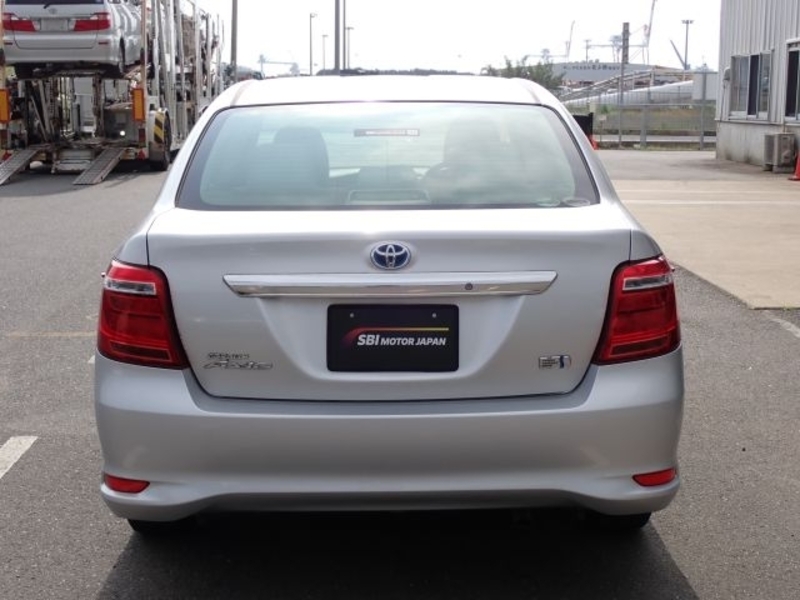 COROLLA AXIO