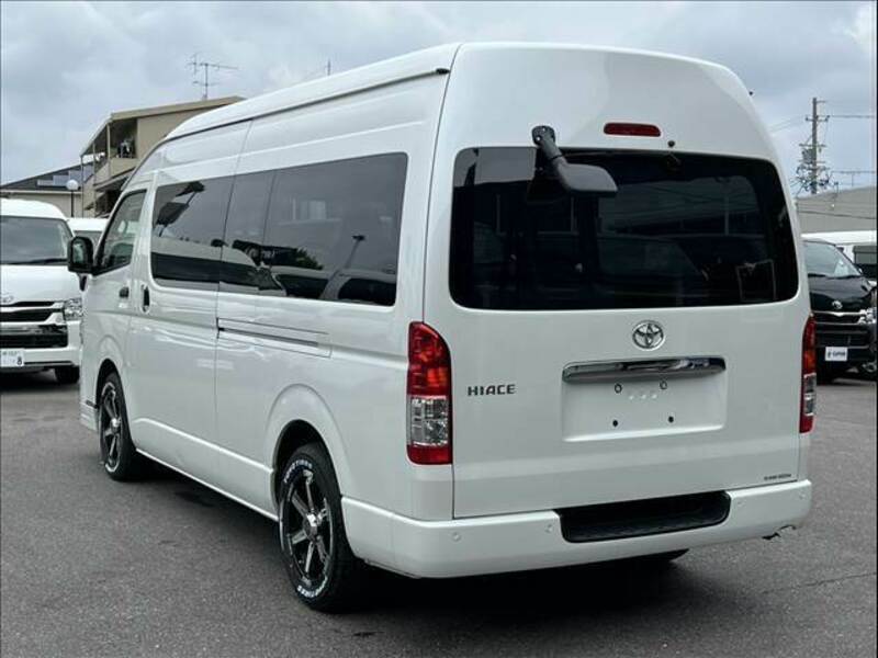 HIACE VAN