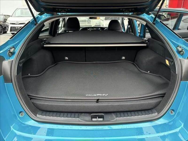 PRIUS PHV