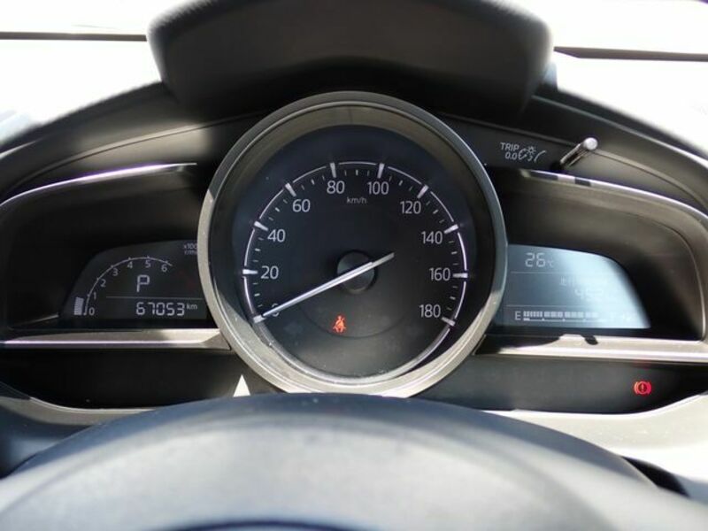 MAZDA2