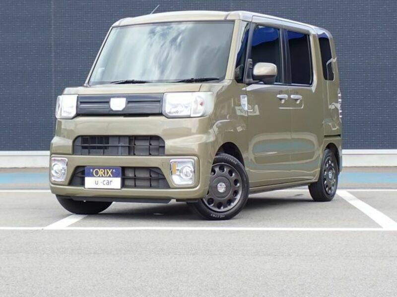 DAIHATSU WAKE