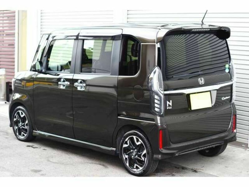 N BOX CUSTOM