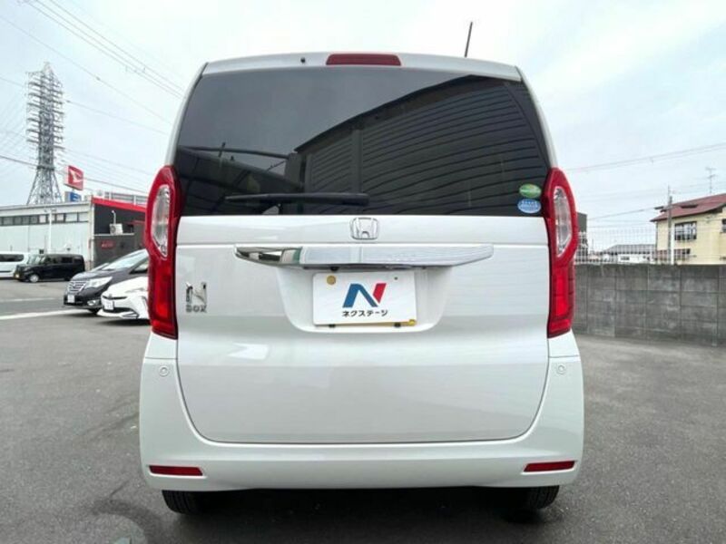 N BOX
