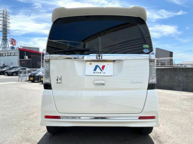 N BOX CUSTOM
