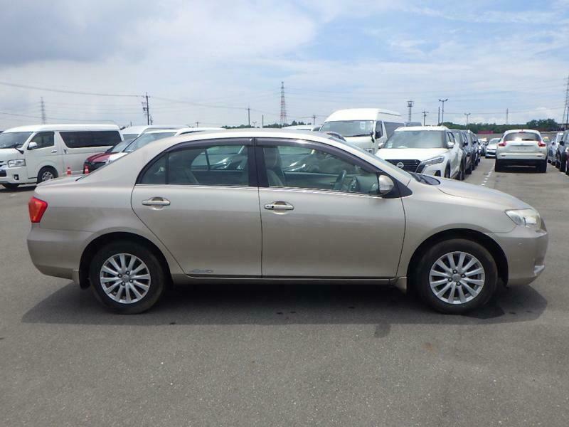 COROLLA AXIO