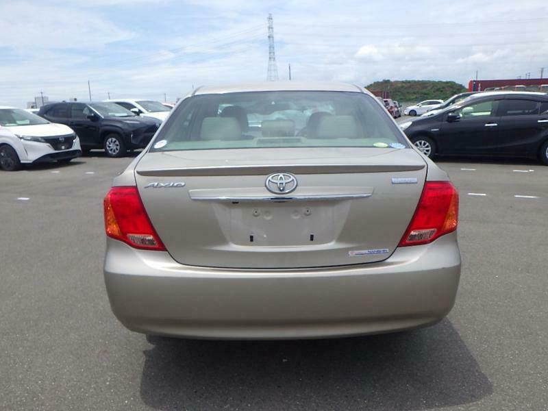 COROLLA AXIO