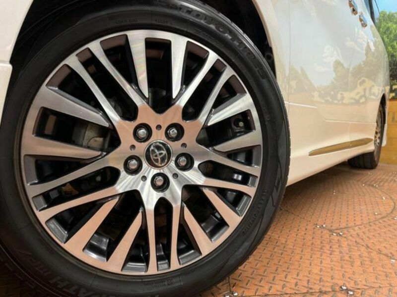 VELLFIRE