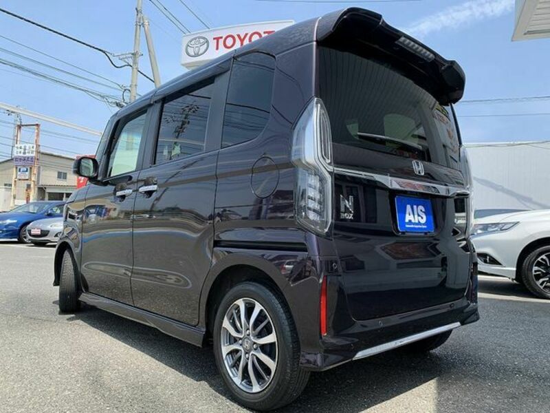 N BOX CUSTOM