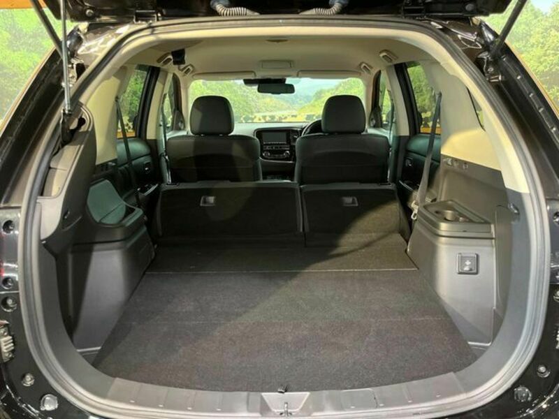OUTLANDER PHEV