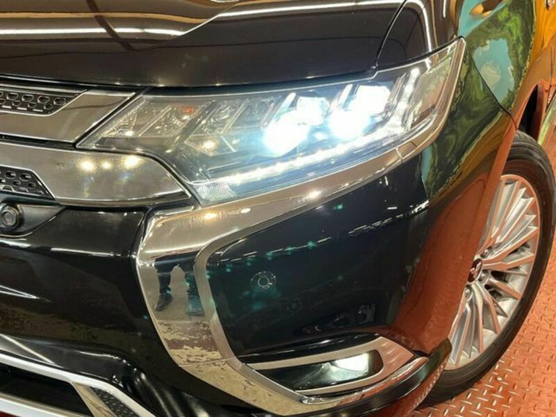 OUTLANDER PHEV