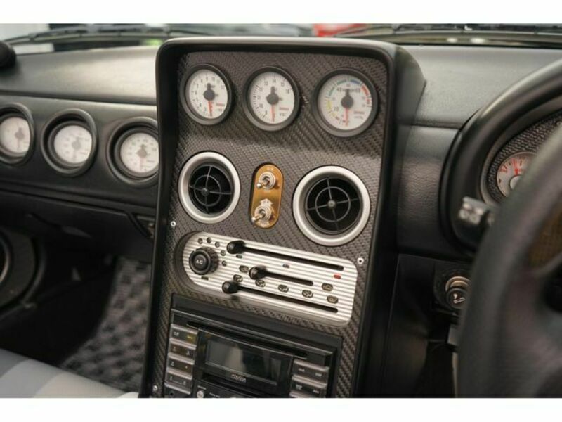 EUNOS ROADSTER