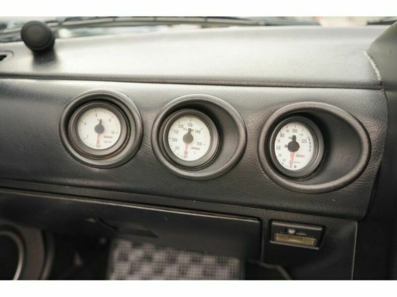 EUNOS ROADSTER