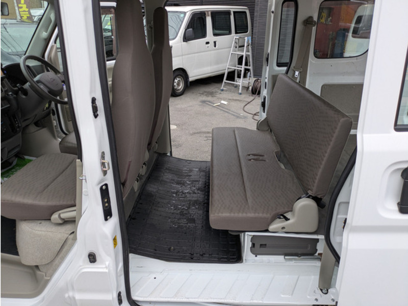 MINICAB VAN