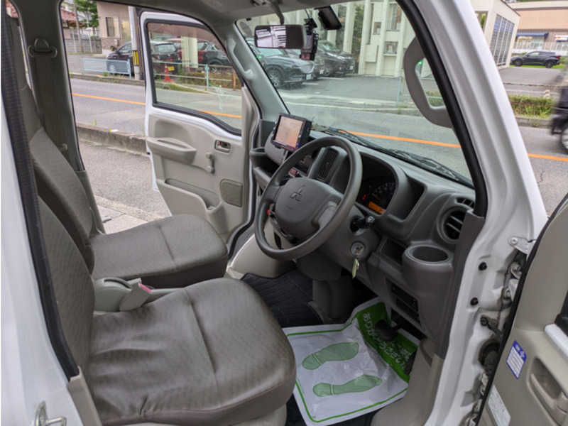 MINICAB VAN