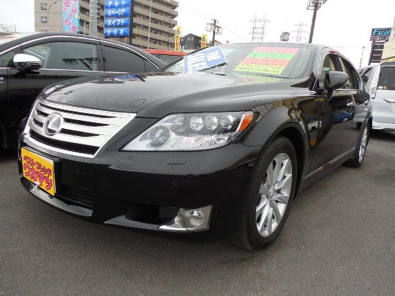 LEXUS LS