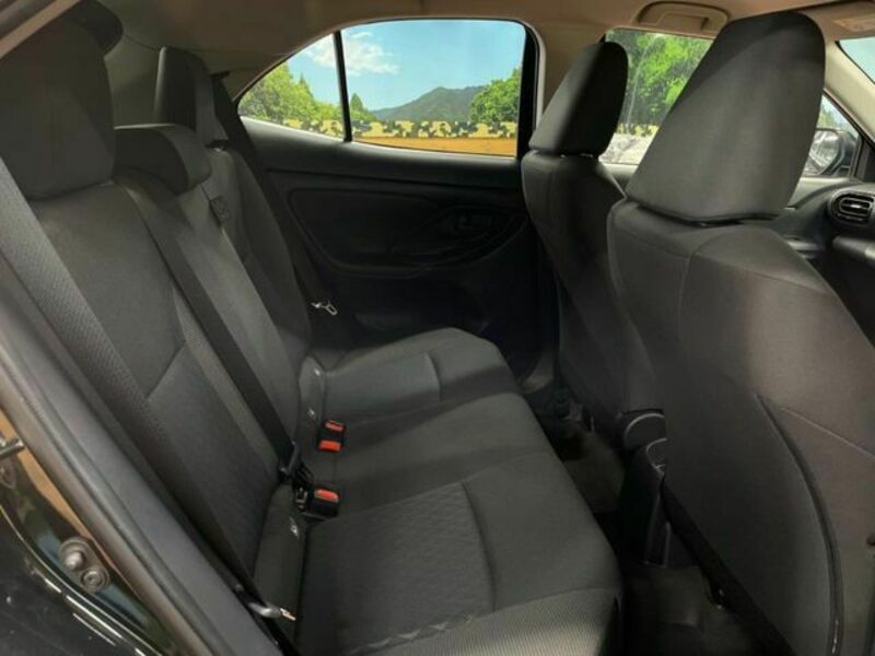 YARIS CROSS