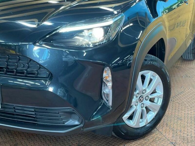 YARIS CROSS