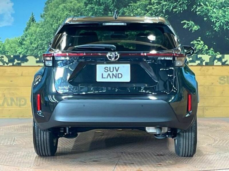 YARIS CROSS