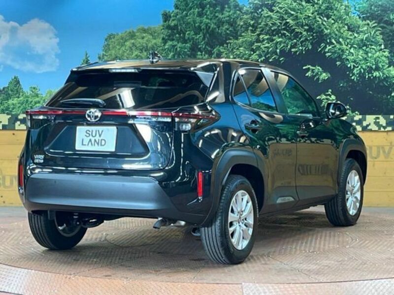 YARIS CROSS