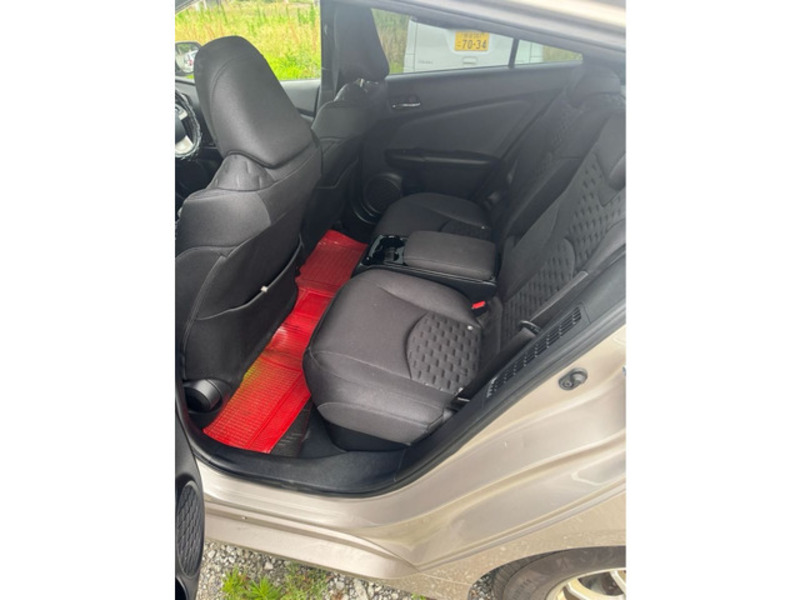 PRIUS PHV