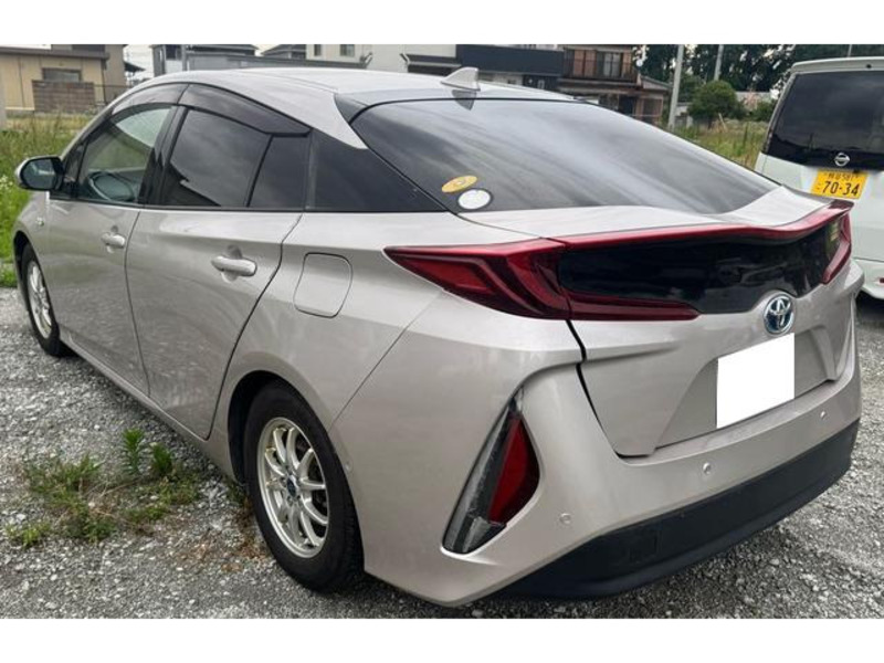PRIUS PHV