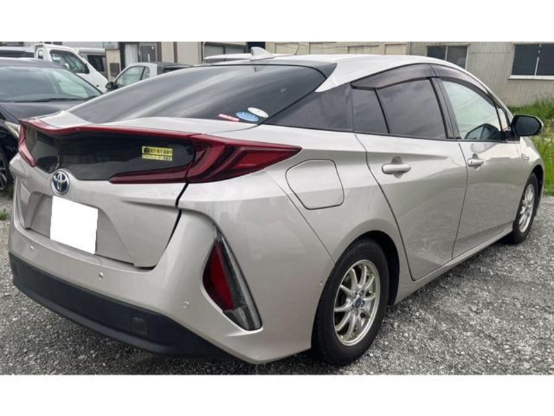 PRIUS PHV