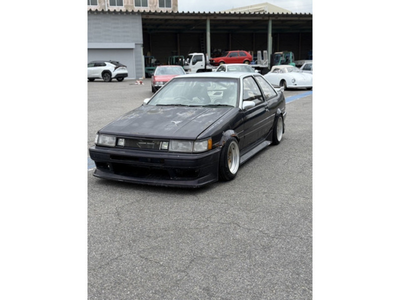 COROLLA LEVIN