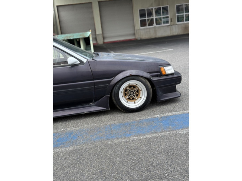 COROLLA LEVIN