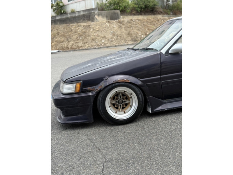 COROLLA LEVIN