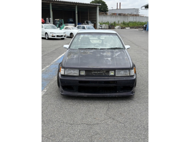 COROLLA LEVIN