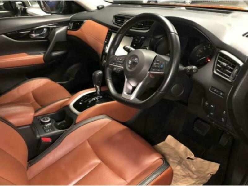 X-TRAIL