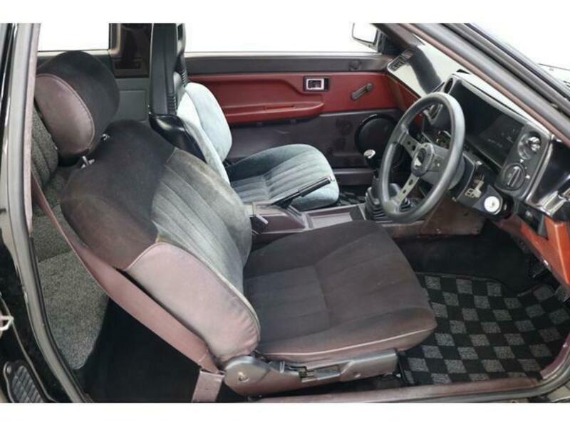 COROLLA LEVIN