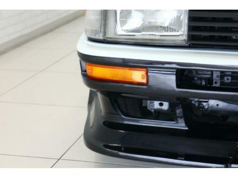 COROLLA LEVIN