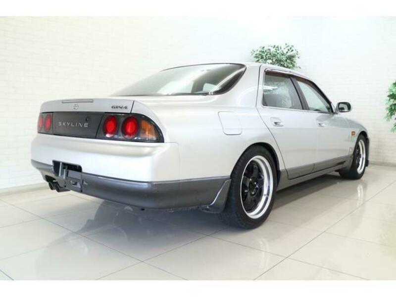 SKYLINE