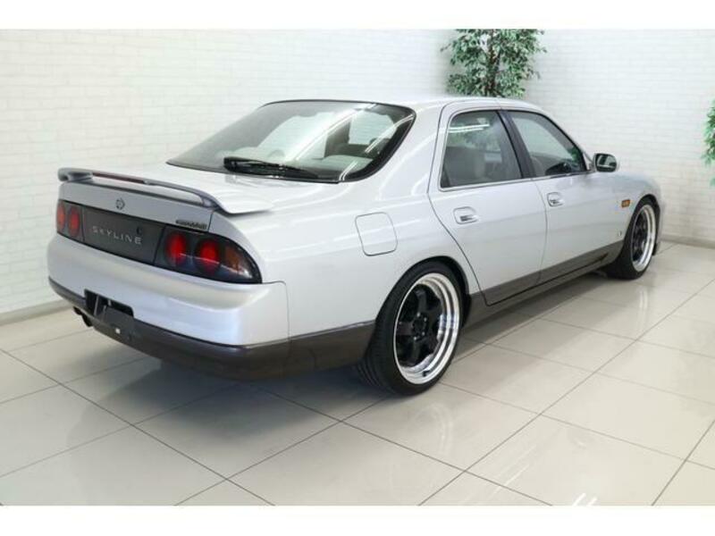 SKYLINE