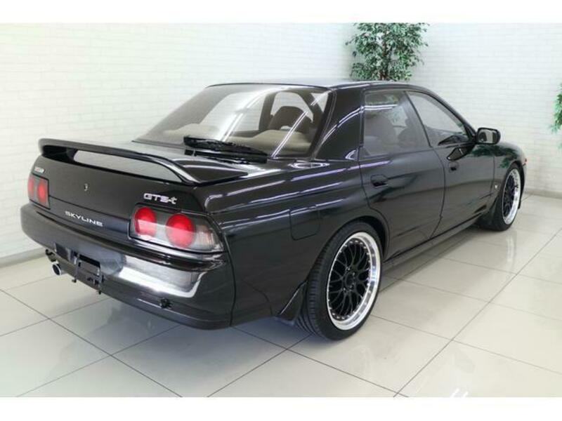 SKYLINE