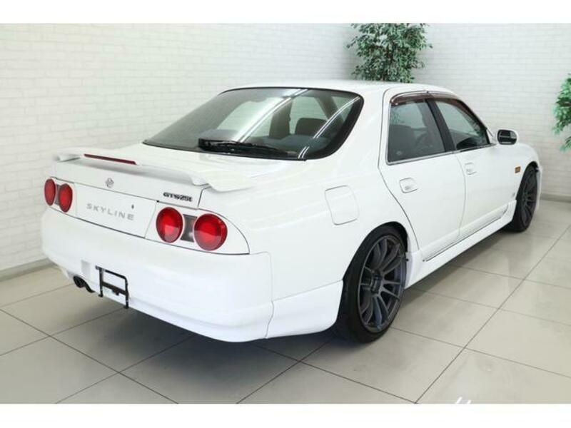 SKYLINE