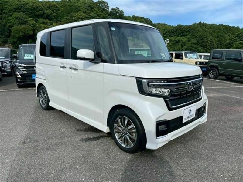 N BOX CUSTOM
