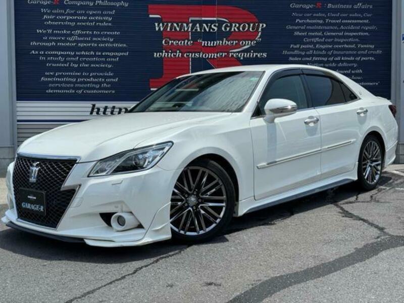 TOYOTA CROWN