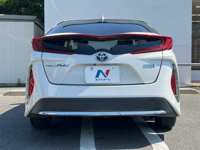 PRIUS PHV